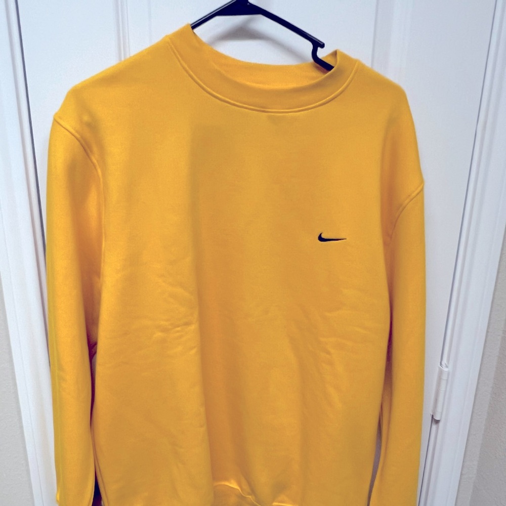 Nike Sweater Size L